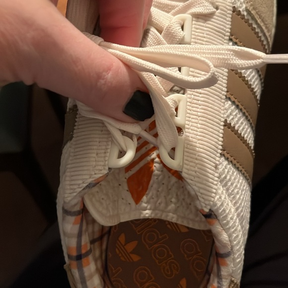 NWT, Adidas, neutral colors - Picture 5 of 5